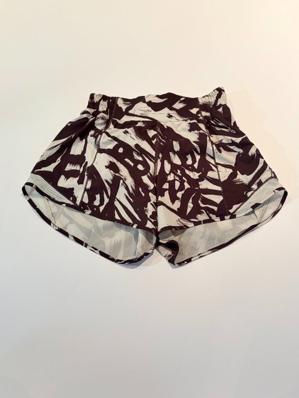 Lululemon Speed Up Shorts Size 4 Brown White Abstract Print Running Athletic Sho